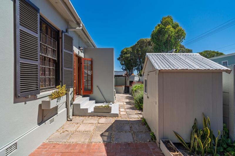 2 Bedroom Property for Sale in Kenilworth Western Cape